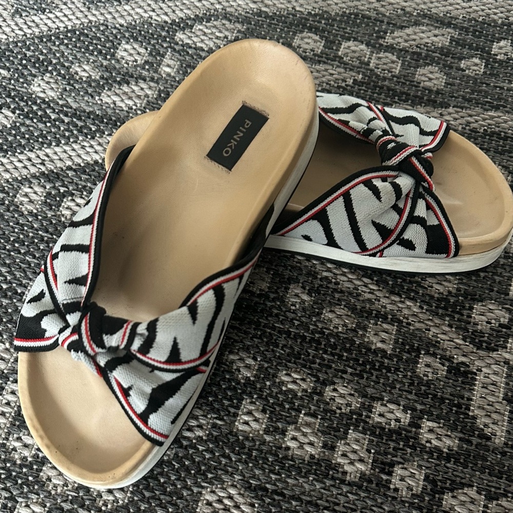 pinko flip-flops black size 6(women)